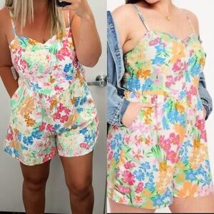 OLD NAVY Linen Blend Floral Romper Womens Sz M Fit & Flare Cami Romper Shorts